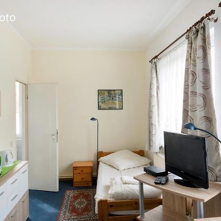 Pension Gp3, Zimmer Mit Kochnische Und Duschbad Vor Den Toren Berlins Далльгов Экстерьер фото